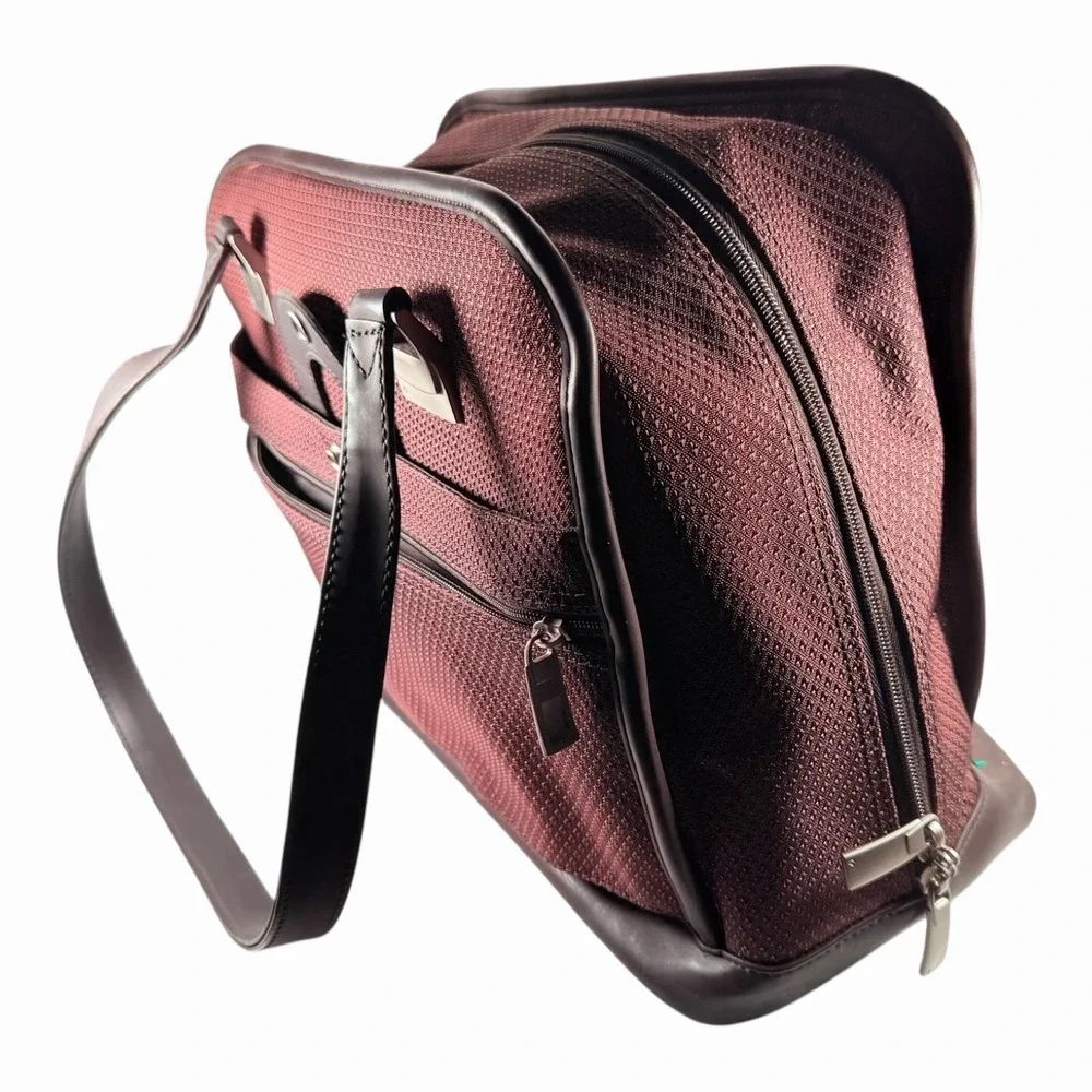 Samsonite this burgundy